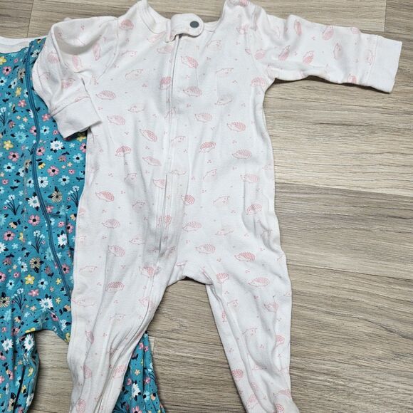 Baby Girls One Piece Sleeper Bodysuits 3-6 Months Sleep N Play Footie - Picture 7 of 9